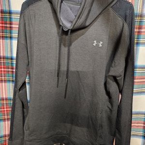 Under Armour Sweatshirt